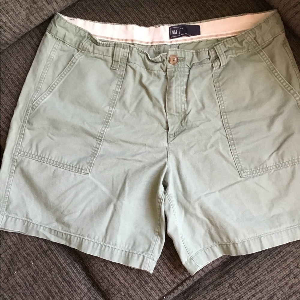 🐾 GAP size 14 shorts, green see listing for better color 🐾